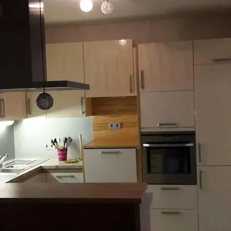 Drei Maederl - Haus 3 *